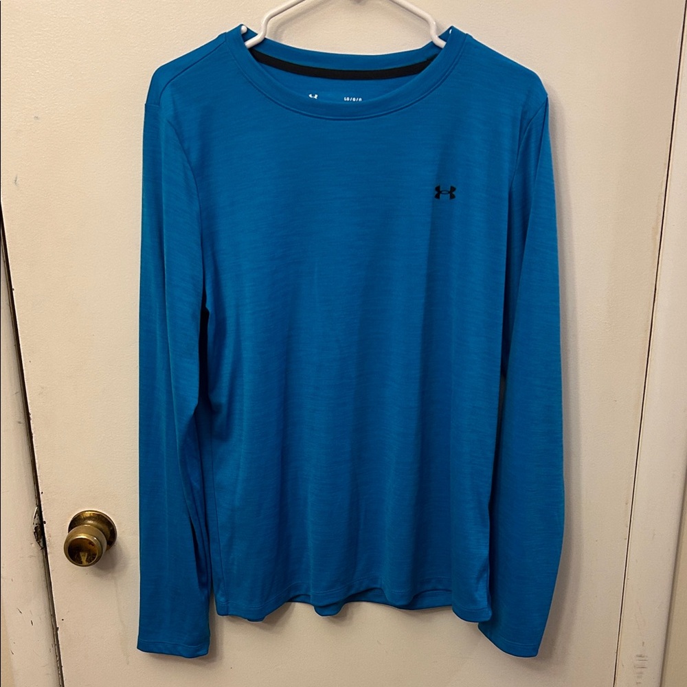 Under Armour Women’s Blue Long Sleeve Tee Large